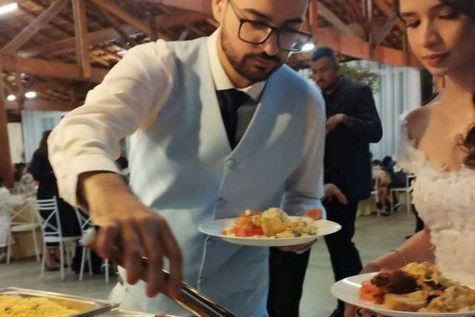 Coxa sobre coxa assada