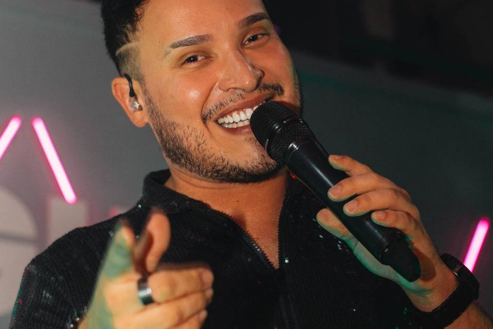 Jonatham Miox