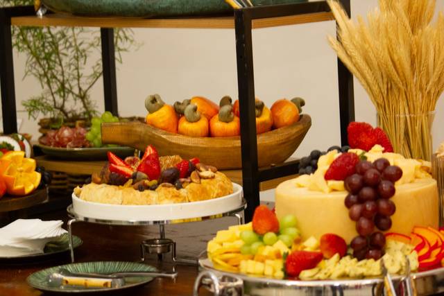Izidro’s Buffet