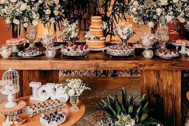 Naked Cake