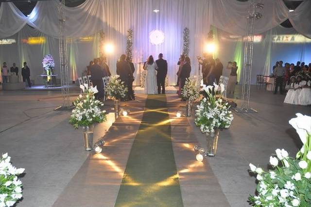 Na cerimônia de casamento