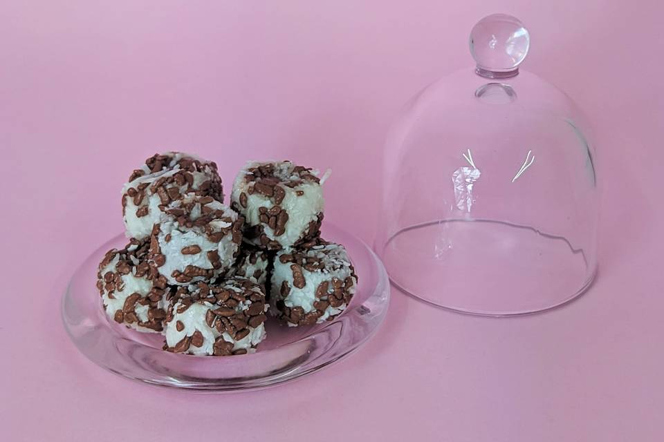 Bala de coco de brigadeiro gou