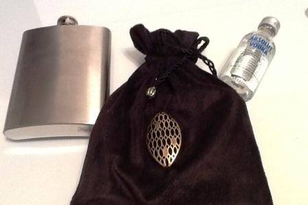 Garrafa de bolso e mini bebida