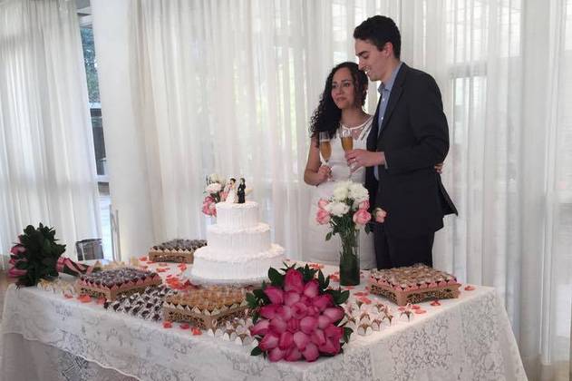 Crepe De Luxe Buffet