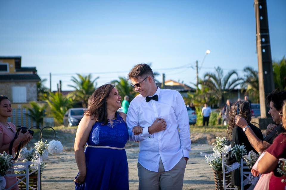 PERLA E GUSTAVO NA PRAIA