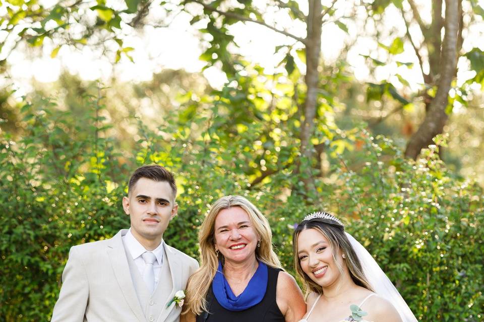 Rose e Noivos