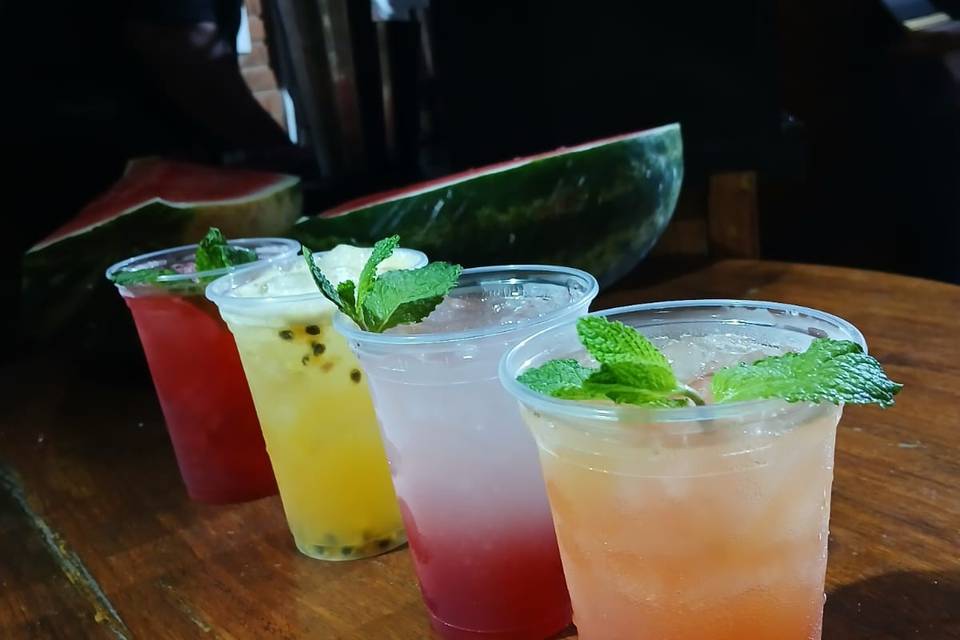 Drinks com e sem álcool