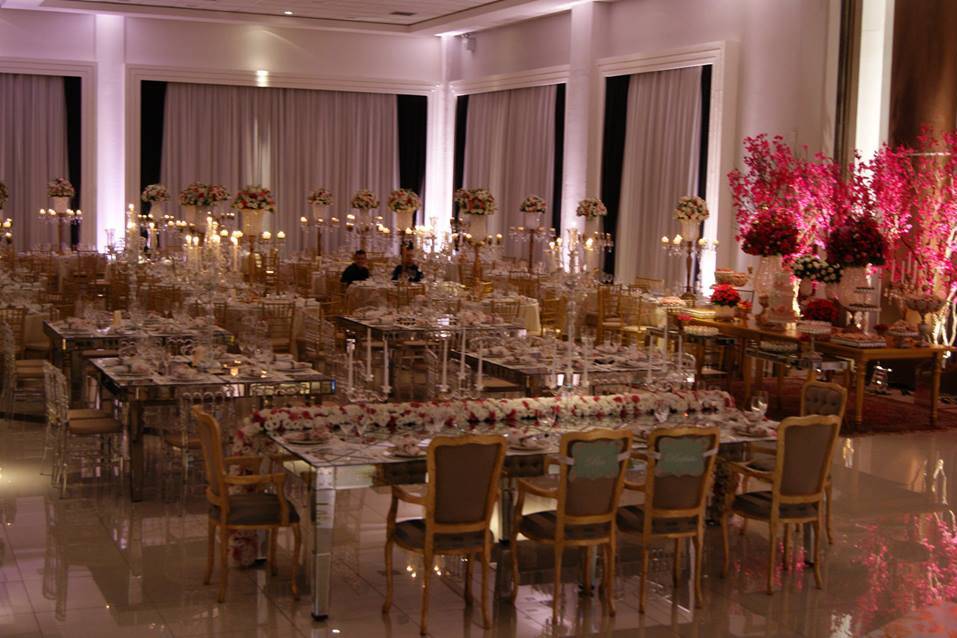 Mesa veneziana de espelho