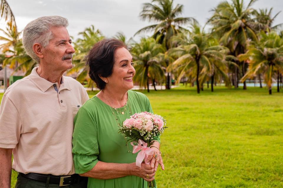 Sueli Cestas e Flores