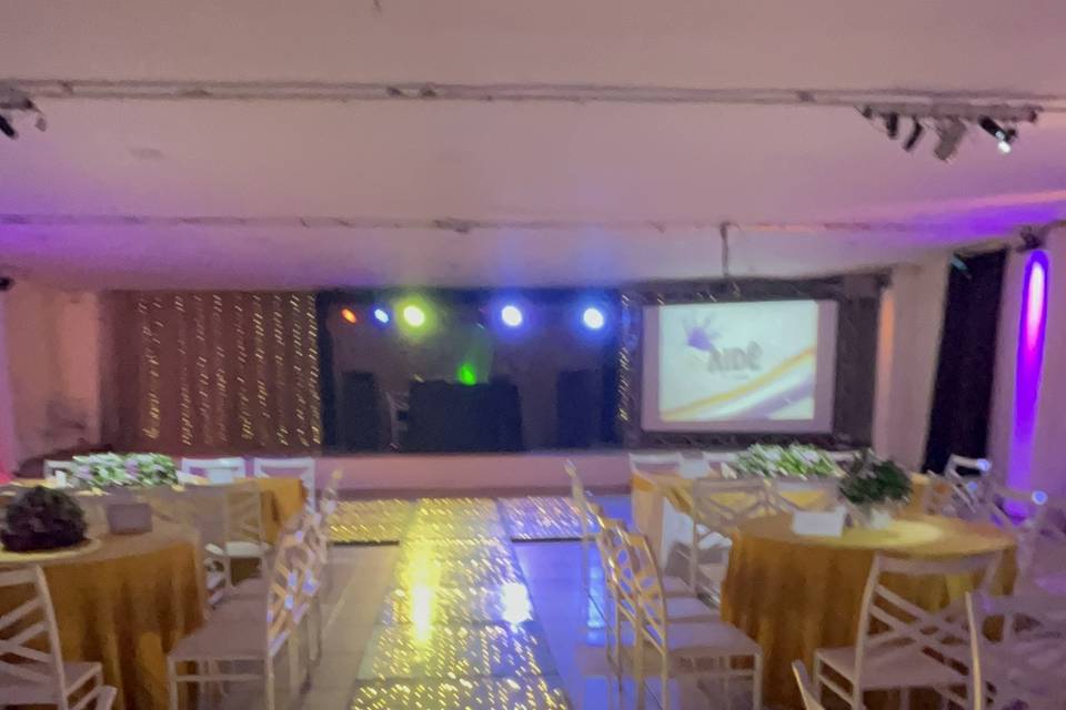 Dj pista e telão