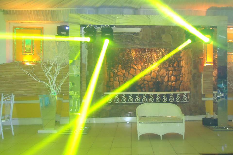 Trave espelhada
