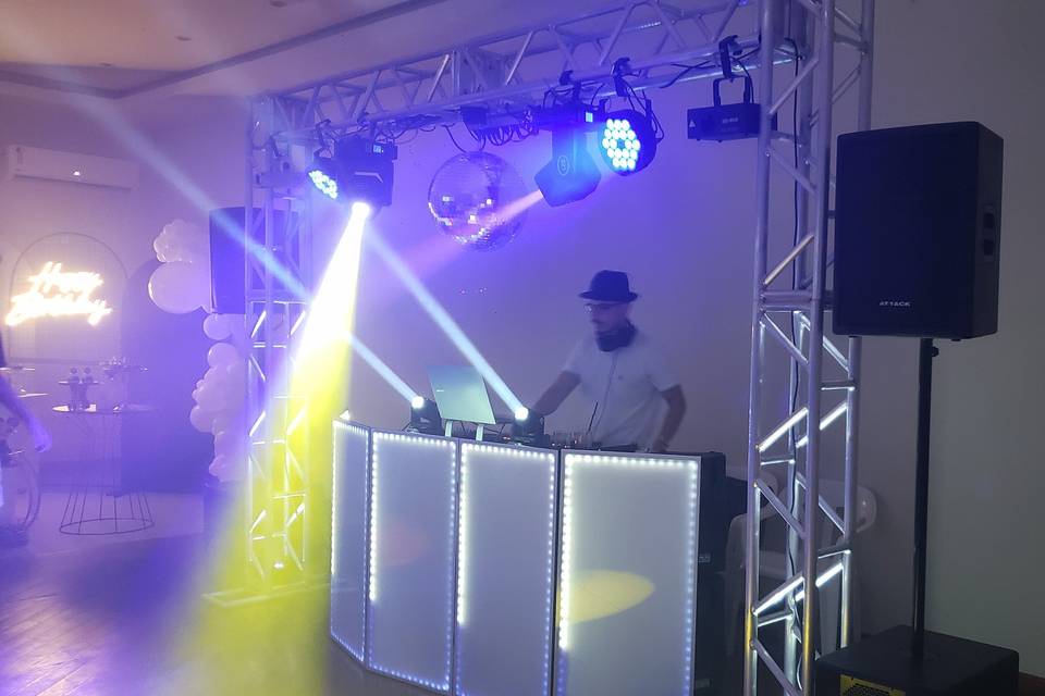 DJ Som e Iluminação