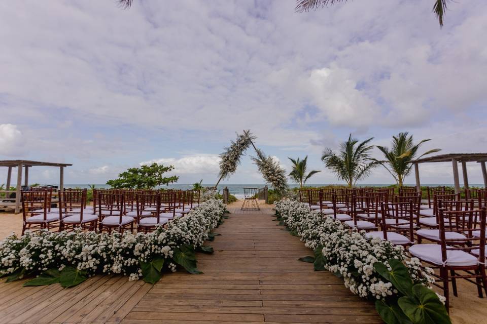 Passarela e altar