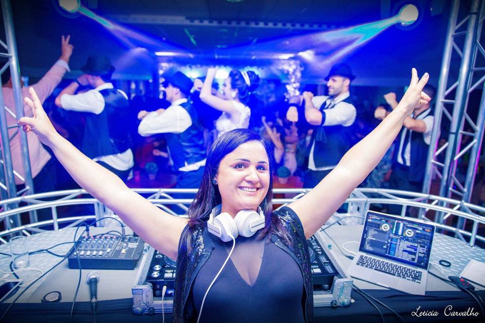 DJ Juliene Carvalho