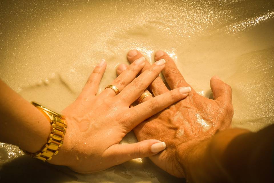 Mãos em Arraial