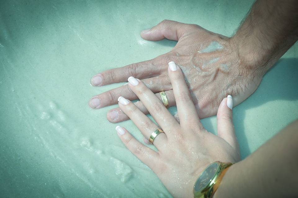 Mãos em Arraial