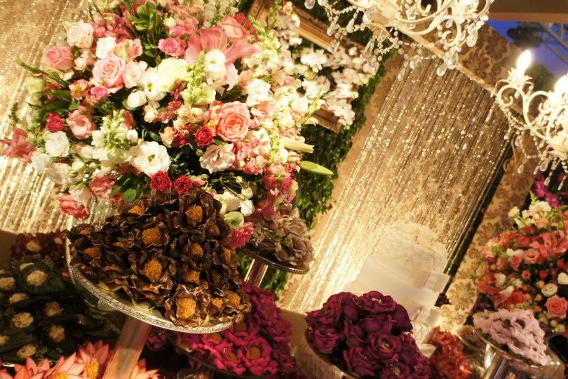 110 fotos de bolo com flores para encantar a sua próxima festa