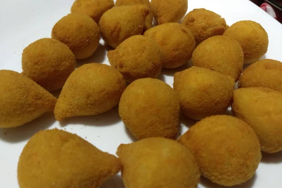 Coxinha de frango com requeijão