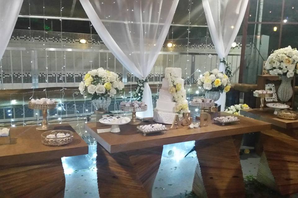 Mesa do bolo!