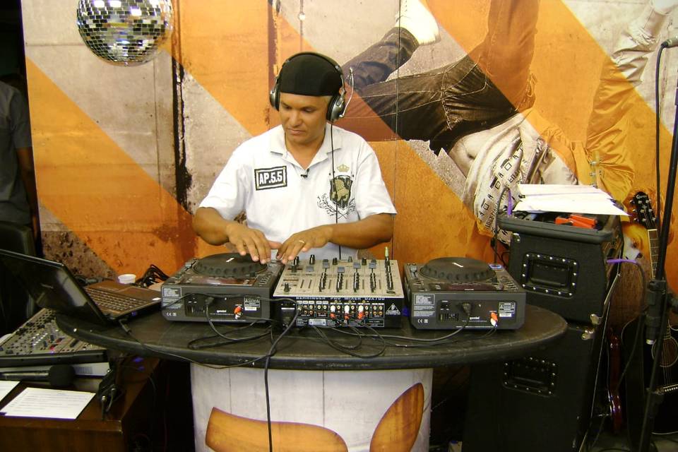 DJ Natho