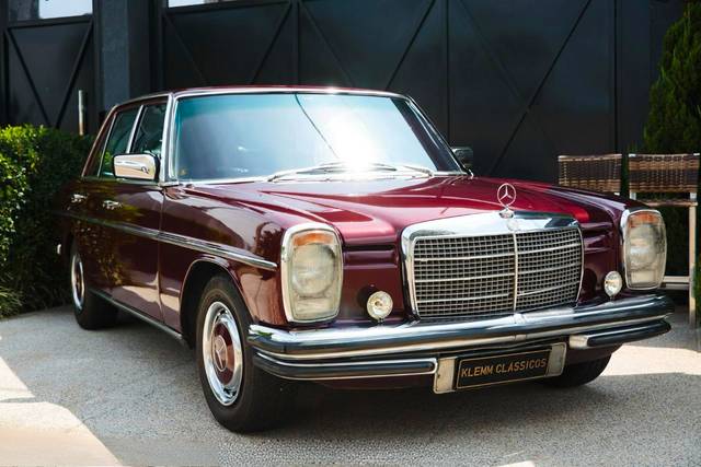 Mercedes-Benz 1975 - Vinho