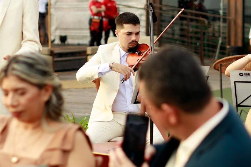 Orquestra chamando a atenção