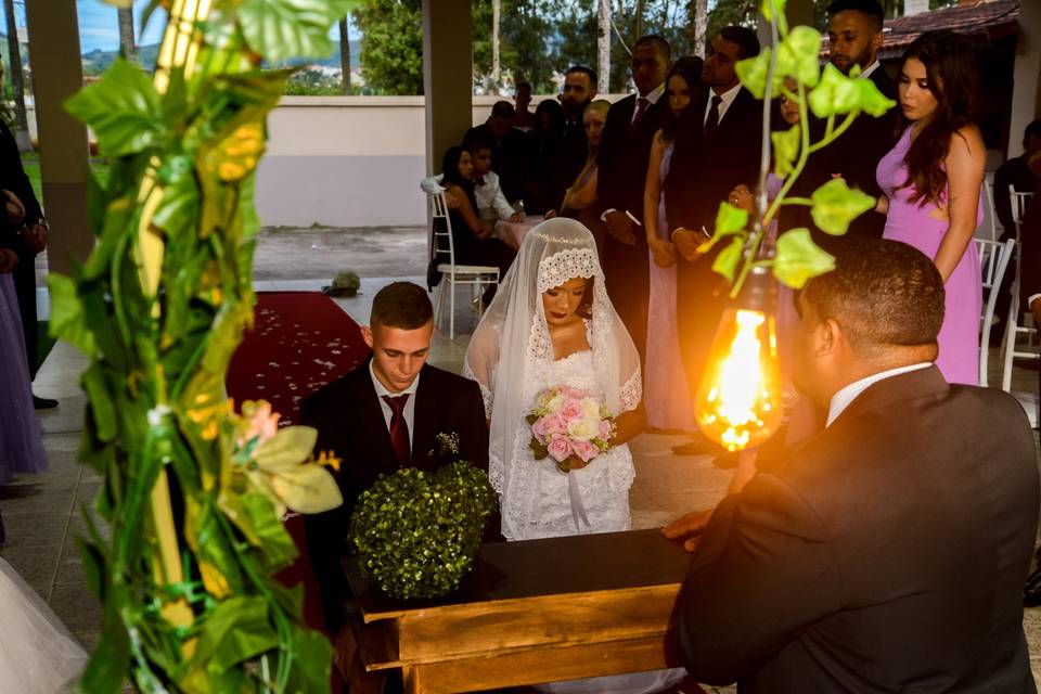 Casal em sua cerimônia