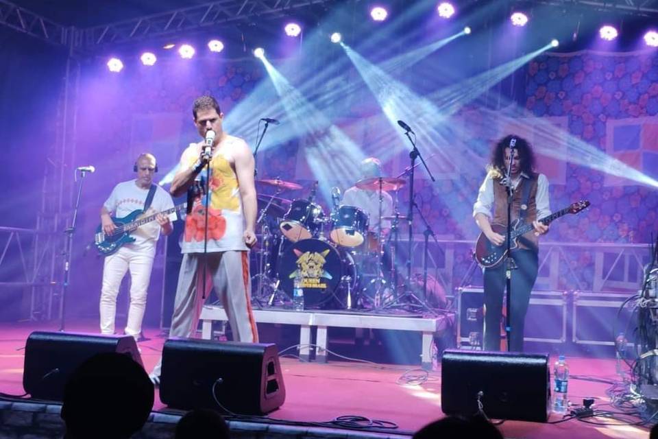Palco, som e iluminacao