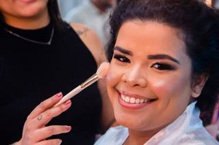 Aline Santos Make up