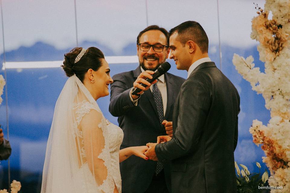 Paulo Godoy Celebrante