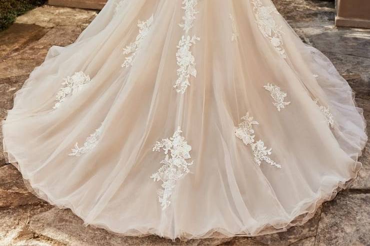 SOPHIA TOLLI Y3117