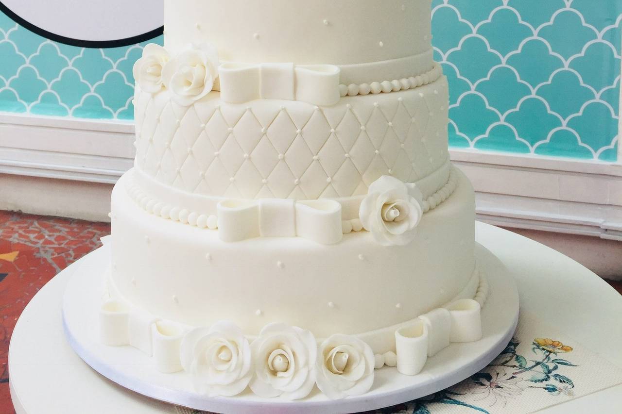 10 lindos bolos de casamento decorados com flores