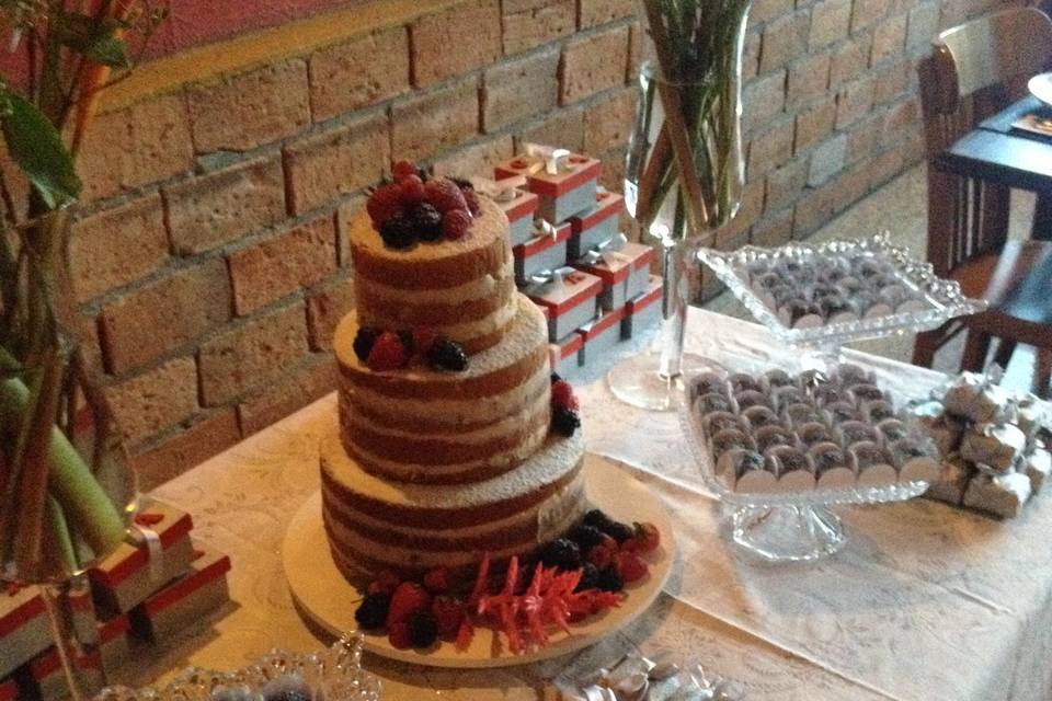 Bolo Naked Cake