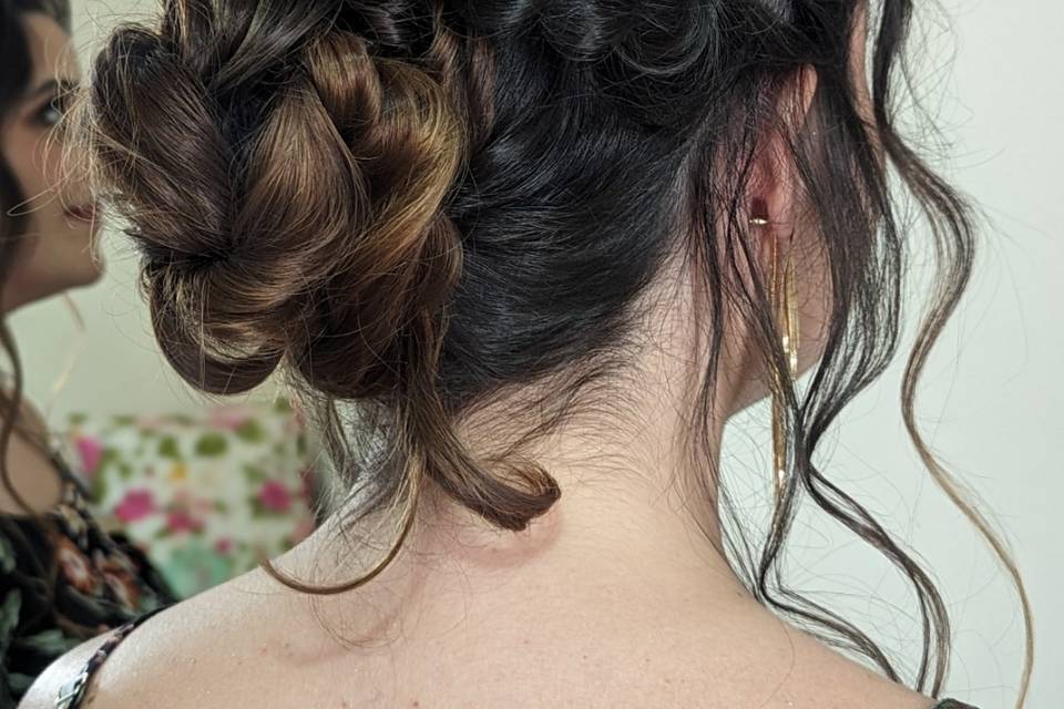 Penteado coque despojado