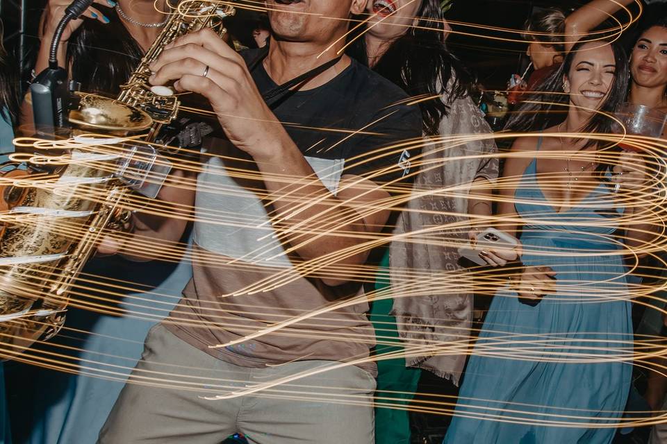 Eliaquin Petrus SAX DJ