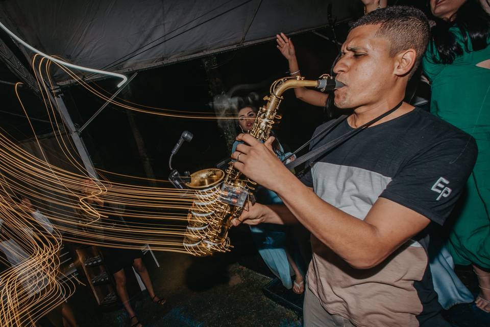 Eliaquin Petrus SAX DJ