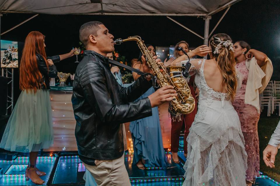 Eliaquin Petrus SAX DJ