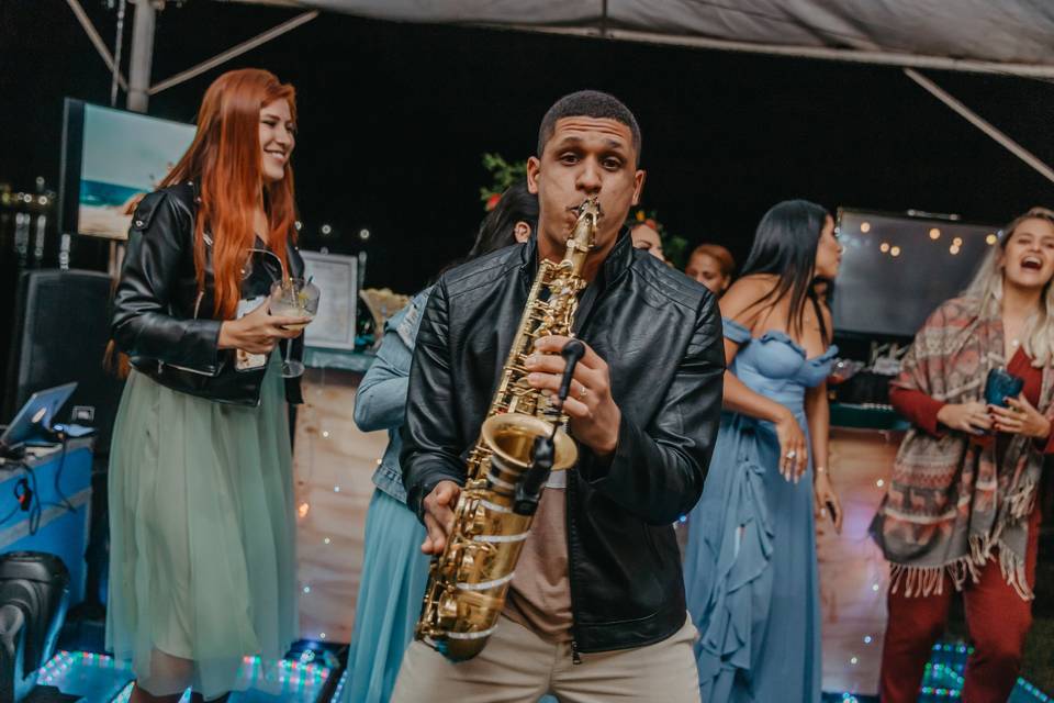 Eliaquin Petrus SAX DJ