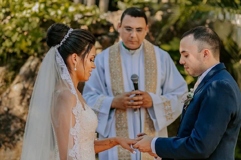 Padre Gabriel Celebrante