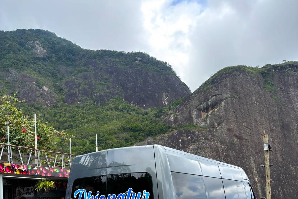 Dhionatur Transporte e Turismo