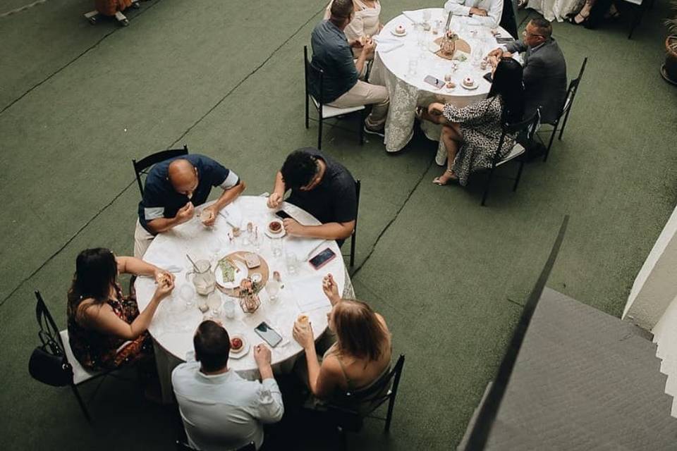 Almoço pós civil