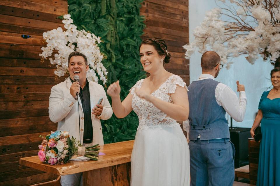 Léo Dias Celebrante