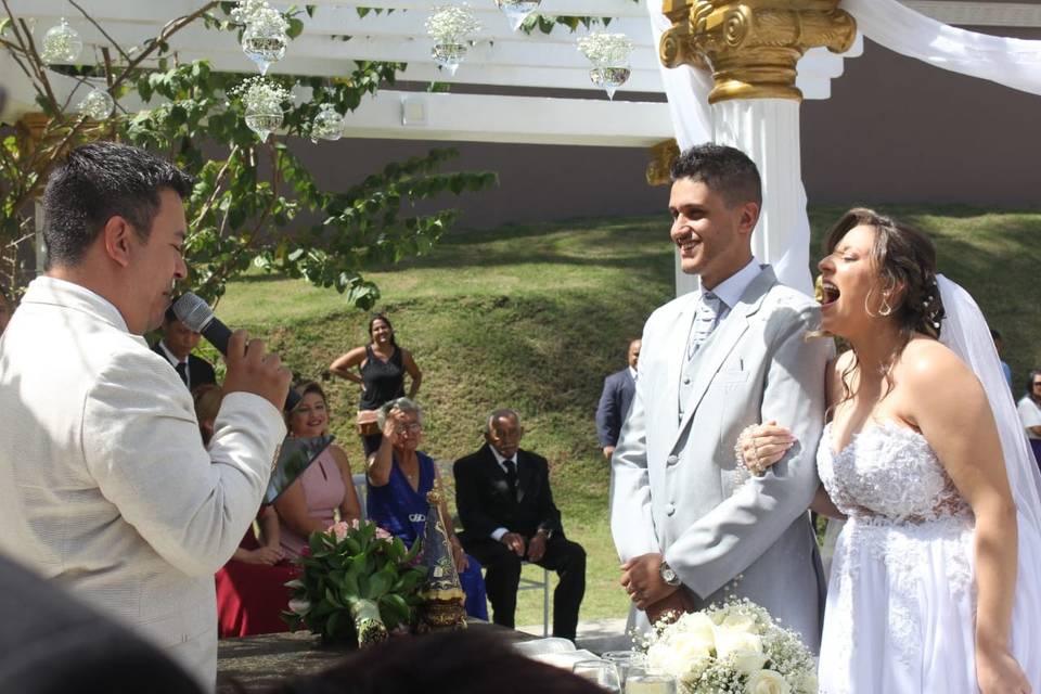 Léo Dias Celebrante