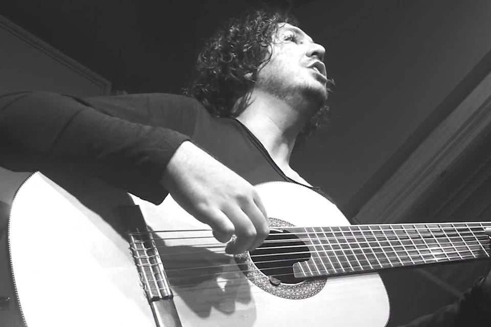 Voz e violão para eventos