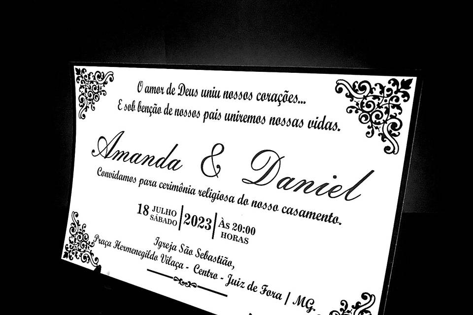 Convite com brasão dos noivos