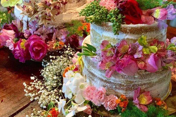 Naked cake casamento