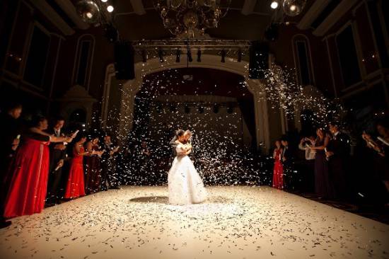 Lança Confete de papel