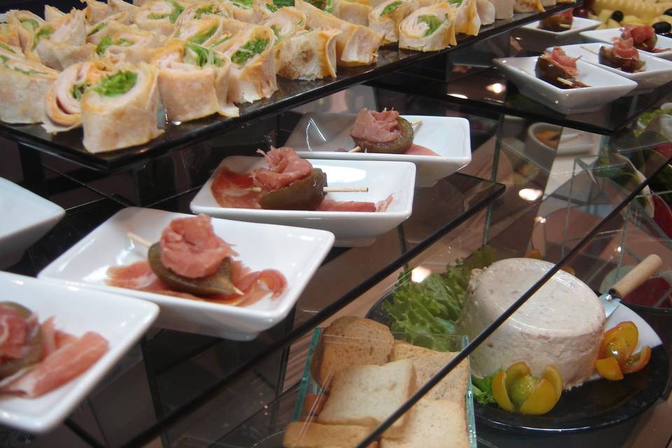 B Catering
