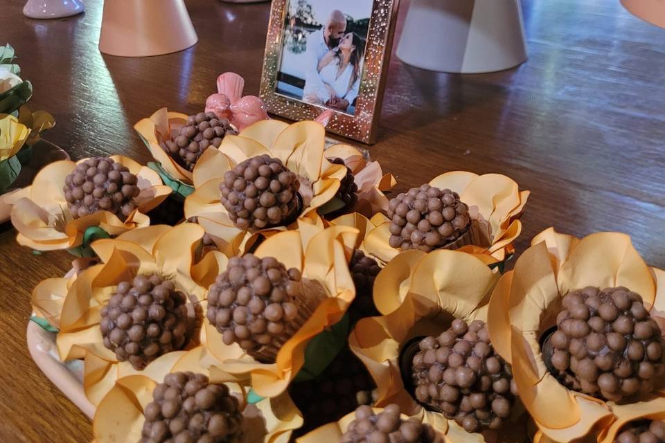 Copinho de brigadeiro com cris