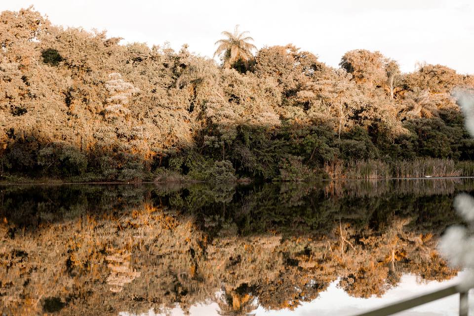 Lagoa espelhada